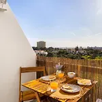Cor Do Mar - Sunny, Clean And Spacious With Sea View, In - Very Close Walking Distance To The And Village