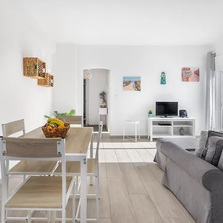Cor Do Mar - Sunny, Clean And Spacious With Sea View, In - Very Close Walking Distance To The And Village Alvor