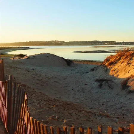Cor Do Mar - Sunny, Clean And Spacious With Sea View, In - Very Close Walking Distance To The And Village