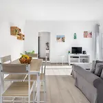 Cor Do Mar - Sunny, Clean And Spacious With Sea View, In - Very Close Walking Distance To The And Village 알보르