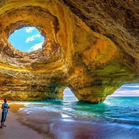 Cor Do Mar - Sunny, Clean And Spacious With Sea View, In - Very Close Walking Distance To The And Village *