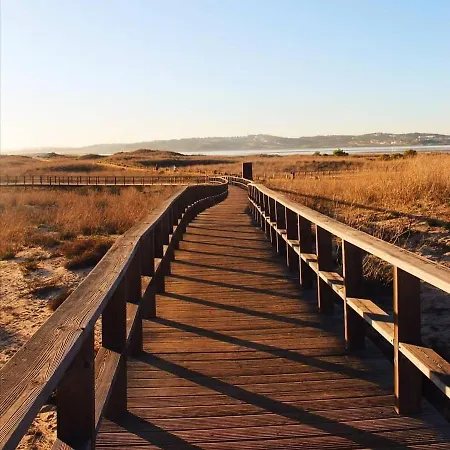 Cor Do Mar - Sunny, Clean And Spacious With Sea View, In - Very Close Walking Distance To The And Village *