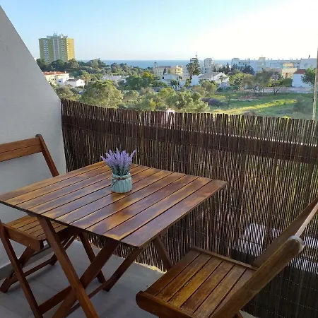 Cor Do Mar - Sunny, Clean And Spacious With Sea View, In - Very Close Walking Distance To The And Village 公寓 阿尔沃尔